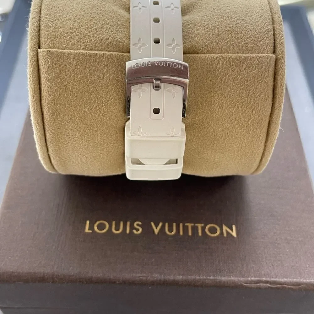 Authentic Louis Vuitton 28mm Tambour Diamond White wristwatch